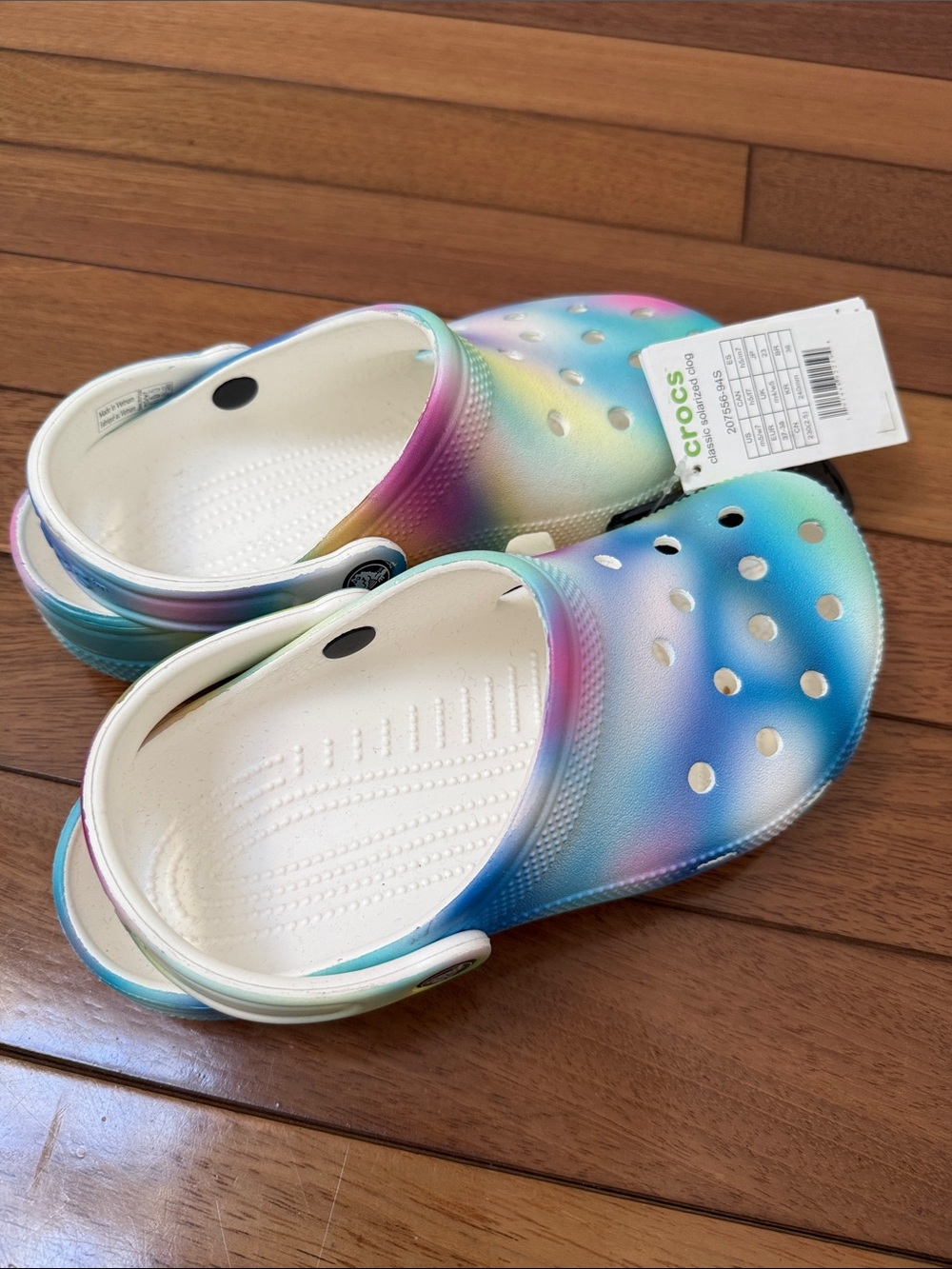 NEW Crocs Classic Solarized Clog M5/W7 - Picture 4 of 9